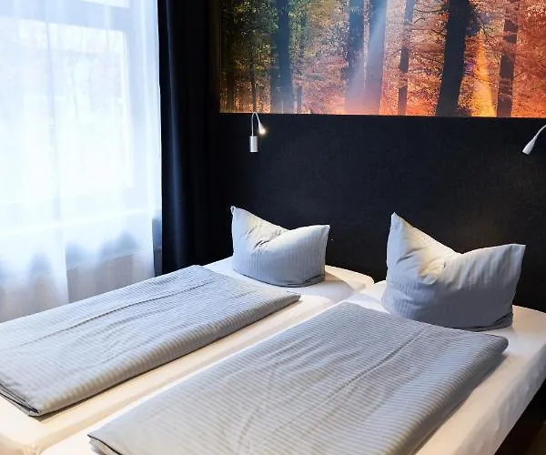 Arrivel Kirchheim - Bisher Novitel Otel