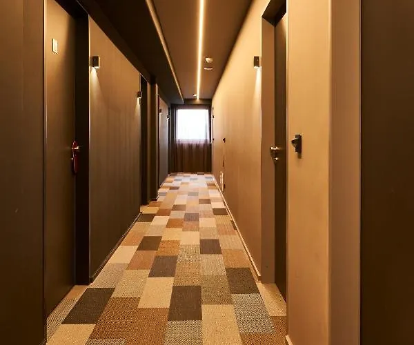 Otel Arrivel Kirchheim - Bisher Novitel