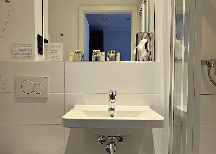 Arrivel Kirchheim - Bisher Novitel Otel 2*