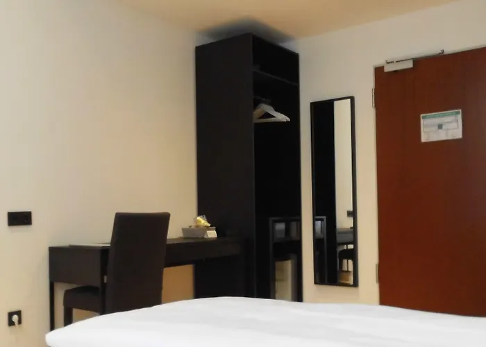 Arrivel Kirchheim - Bisher Novitel Otel