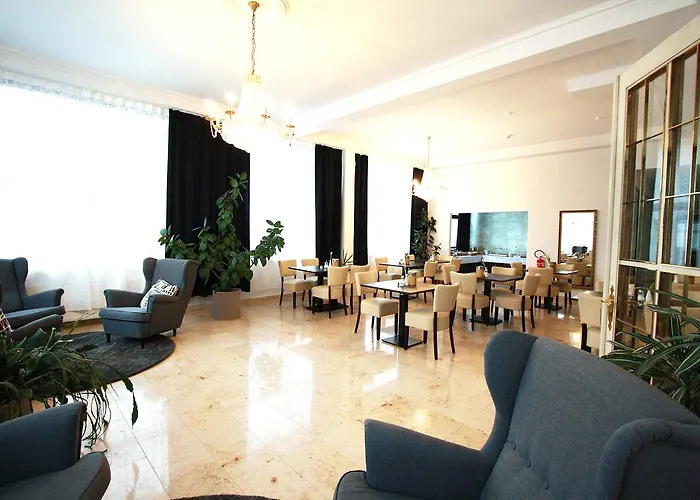 Otel Arrivel Kirchheim - Bisher Novitel 2*