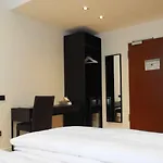 Arrivel Kirchheim - Bisher Novitel Otel