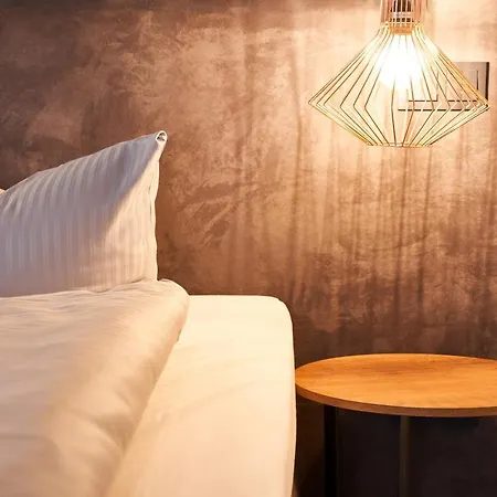 Hotel Arrivel Kirchheim - Bisher Novitel