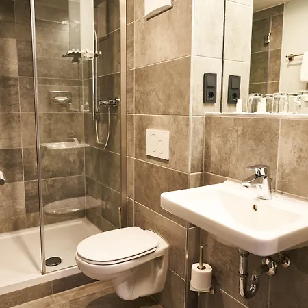 Hotel Arrivel Kirchheim - Bisher Novitel 2*